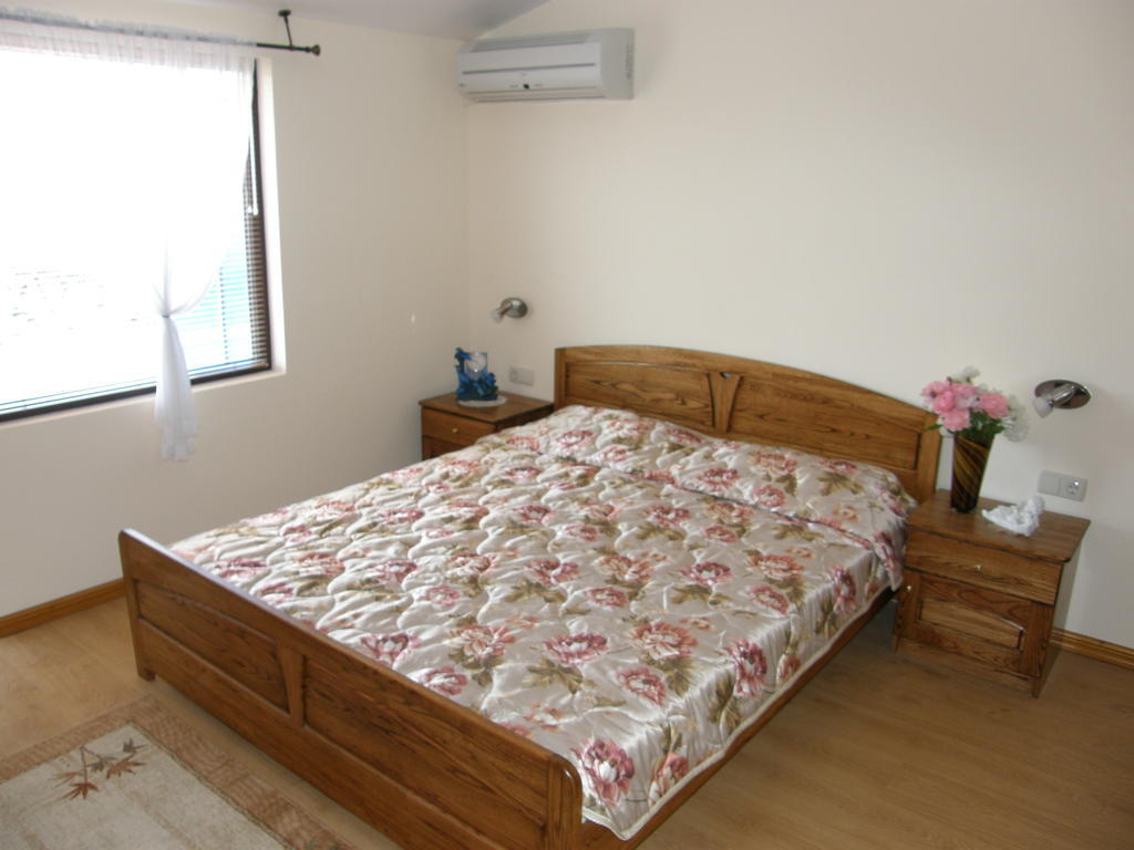 Emona Guest House Nesebar Eksteriør bilde