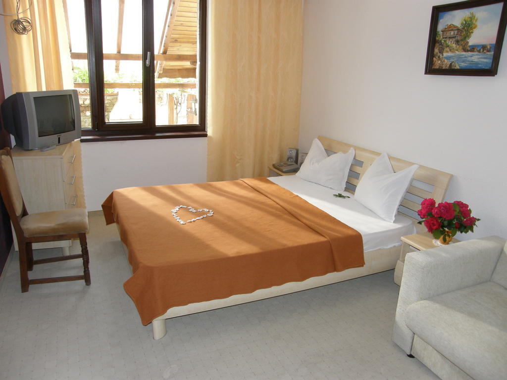 Emona Guest House Nesebar Eksteriør bilde